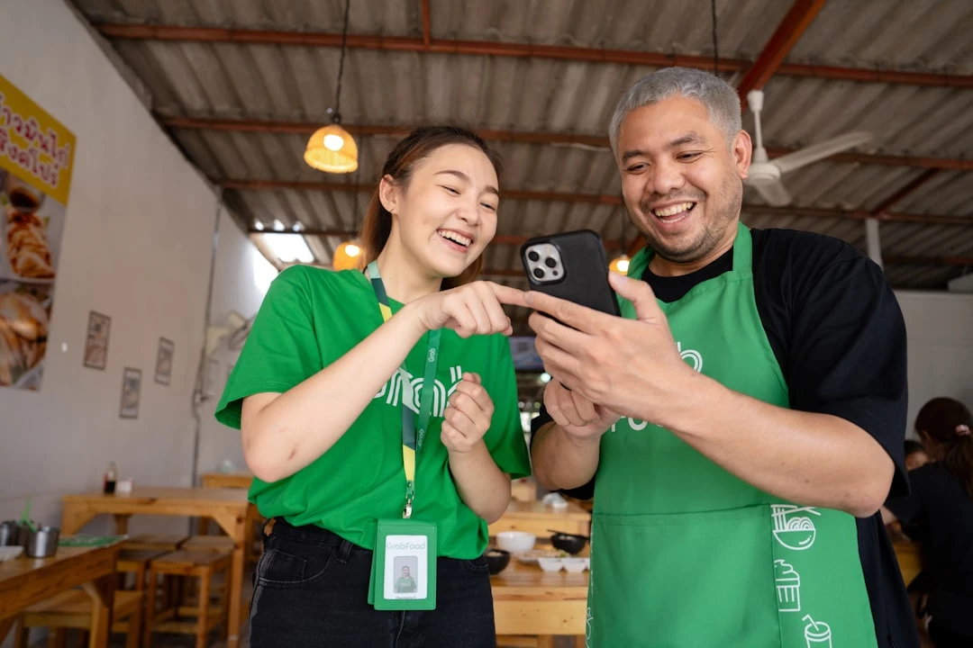 Bảo hiểm và giấy tờ cho xe mới