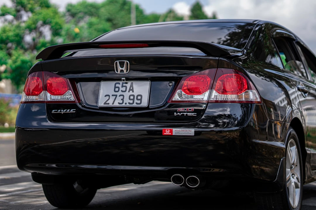 Đặc điểm xe Honda 5 chỗ tiết kiệm nhiên liệu và hiện đại.