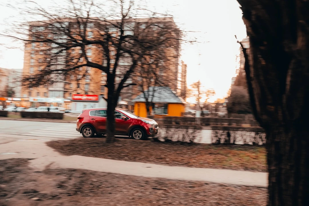 Kiểm tra xe Kia Carens cũ bởi thợ cơ khí