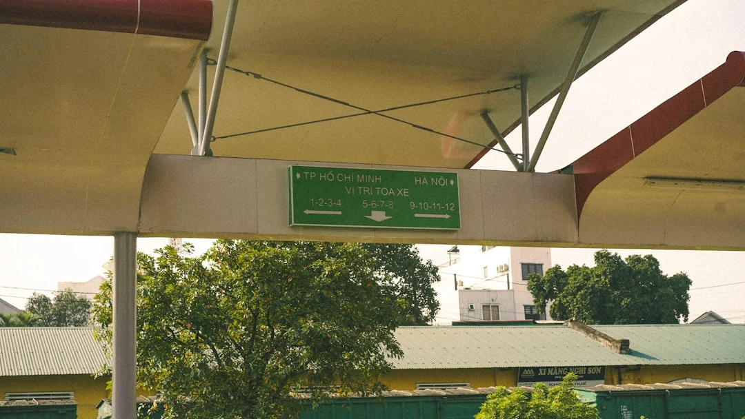 Trạm sạc pin nhanh cho xe ô tô điện 4 bánh tại thành phố Việt Nam